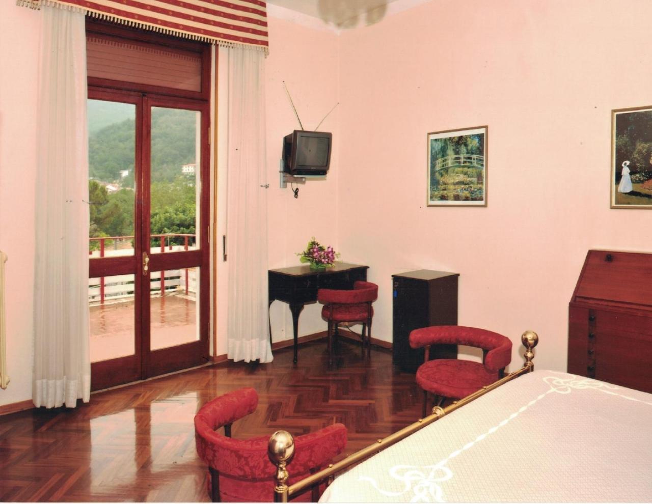 Albergo La Perla Civitella Roveto Екстериор снимка